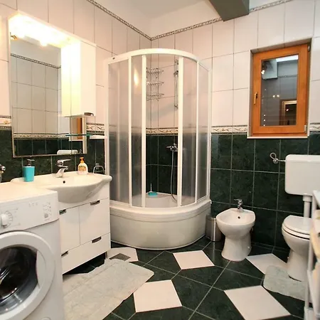Apartman Eridan *